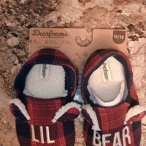 Kids Plaid Slippers - Red and Blue - Picture 6 of 10
